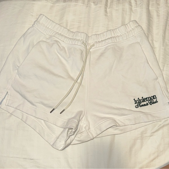 Lululemon cotton French Terry short 3 inch tennis club - Picture 1 of 3